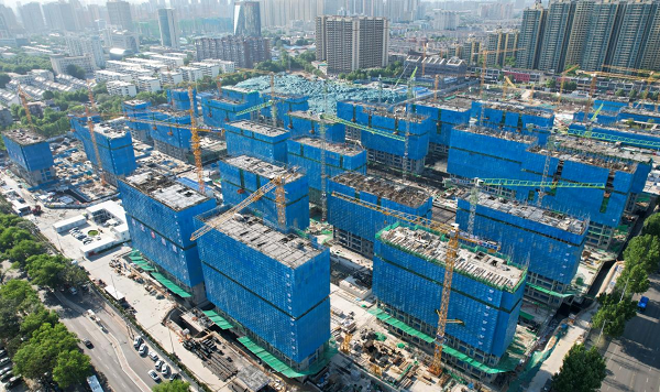 二分公司西三教城中村改造回遷項(xiàng)目部 “五一”假期堅(jiān)守一線抓進(jìn)度